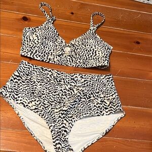NWT Aerie Black and White Animal Print Bikini
